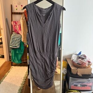 Velvet by Graham & Spencer gray Sleeveless vintage slub V-Neck Dress